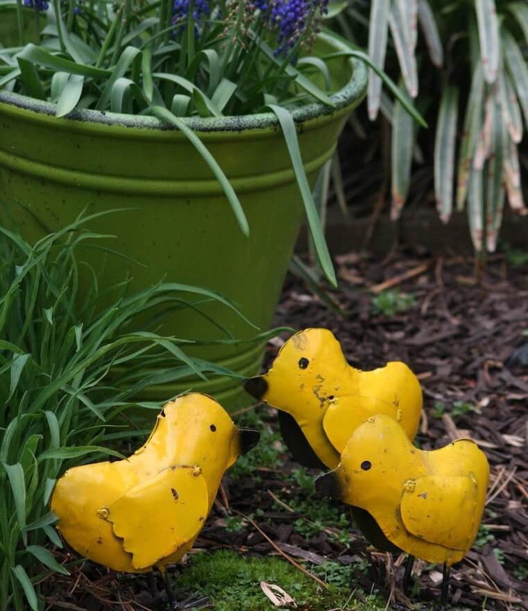 Baby Chicks Metal Yard Art Set/3